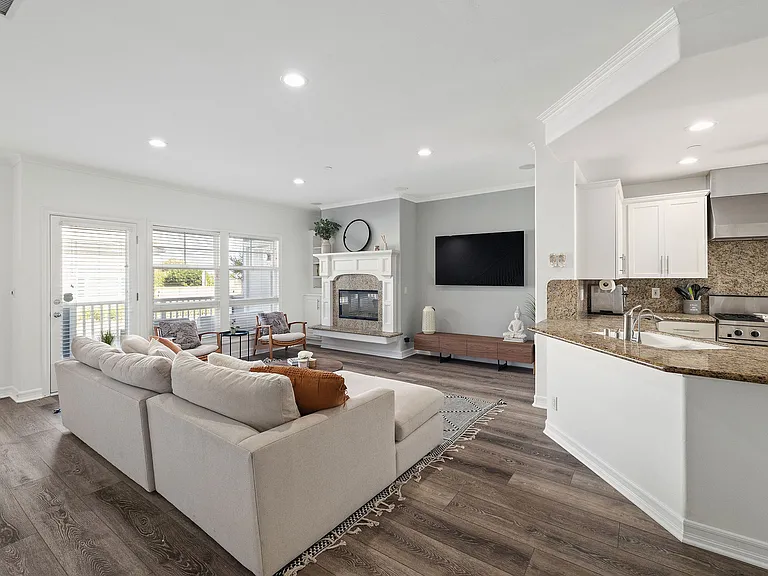 231 Aviation Pl — Photo 23