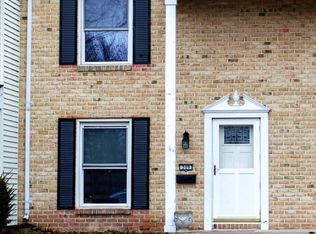 309 Village Dr, Gettysburg, PA 17325