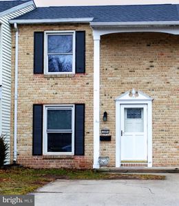 309 Village Dr, Gettysburg, PA, 17325