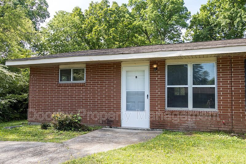 1st image of 5064 Cameron Ln
