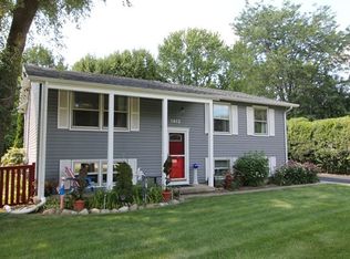 1412 Hainesville Rd, Round Lake Beach, IL 60073