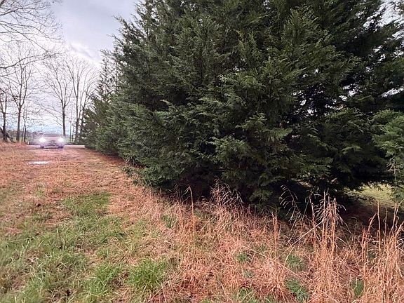 2nd image of 1620 Sugar Ridge Rd