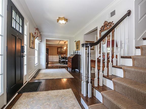 4th image of 8015 Peregrine Ln