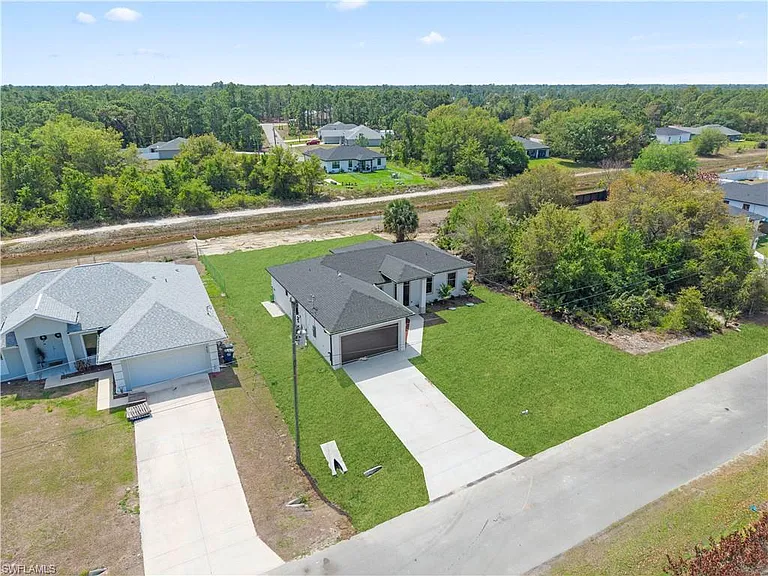 2705 Darlene Pl — Photo 29