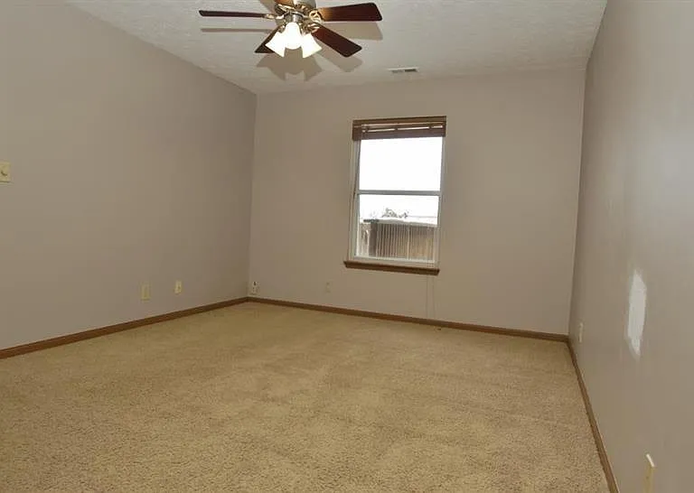 2913 Bowfield Way — Photo 6