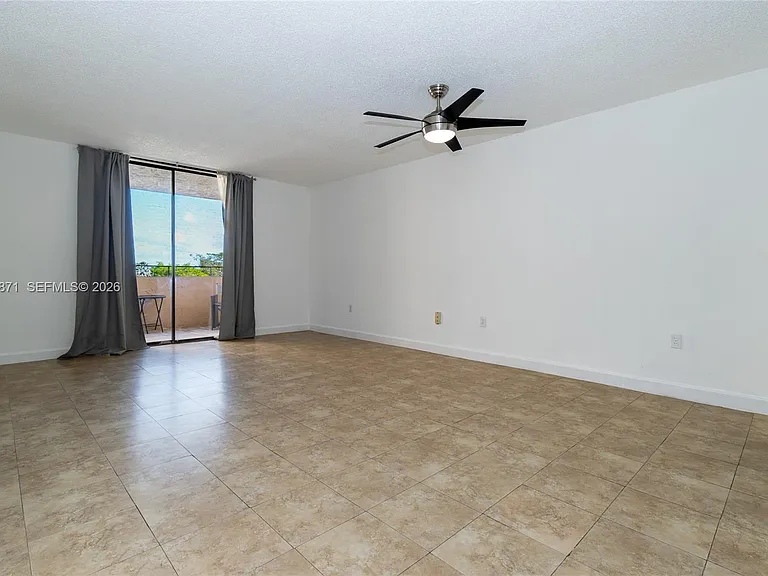 10500 SW 108th Ave #B414 — Photo 25