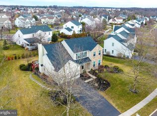 121 Drake Ln, North Wales, PA 19454