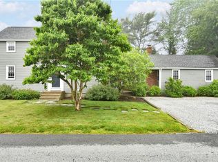 17 Melbourne Dr #1, Narragansett, RI 02882