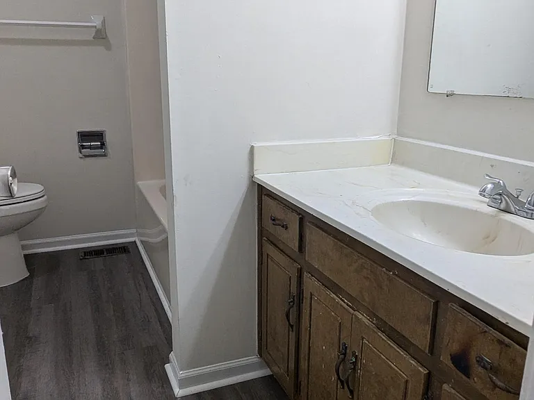 2920 Sheana Way — Photo 12