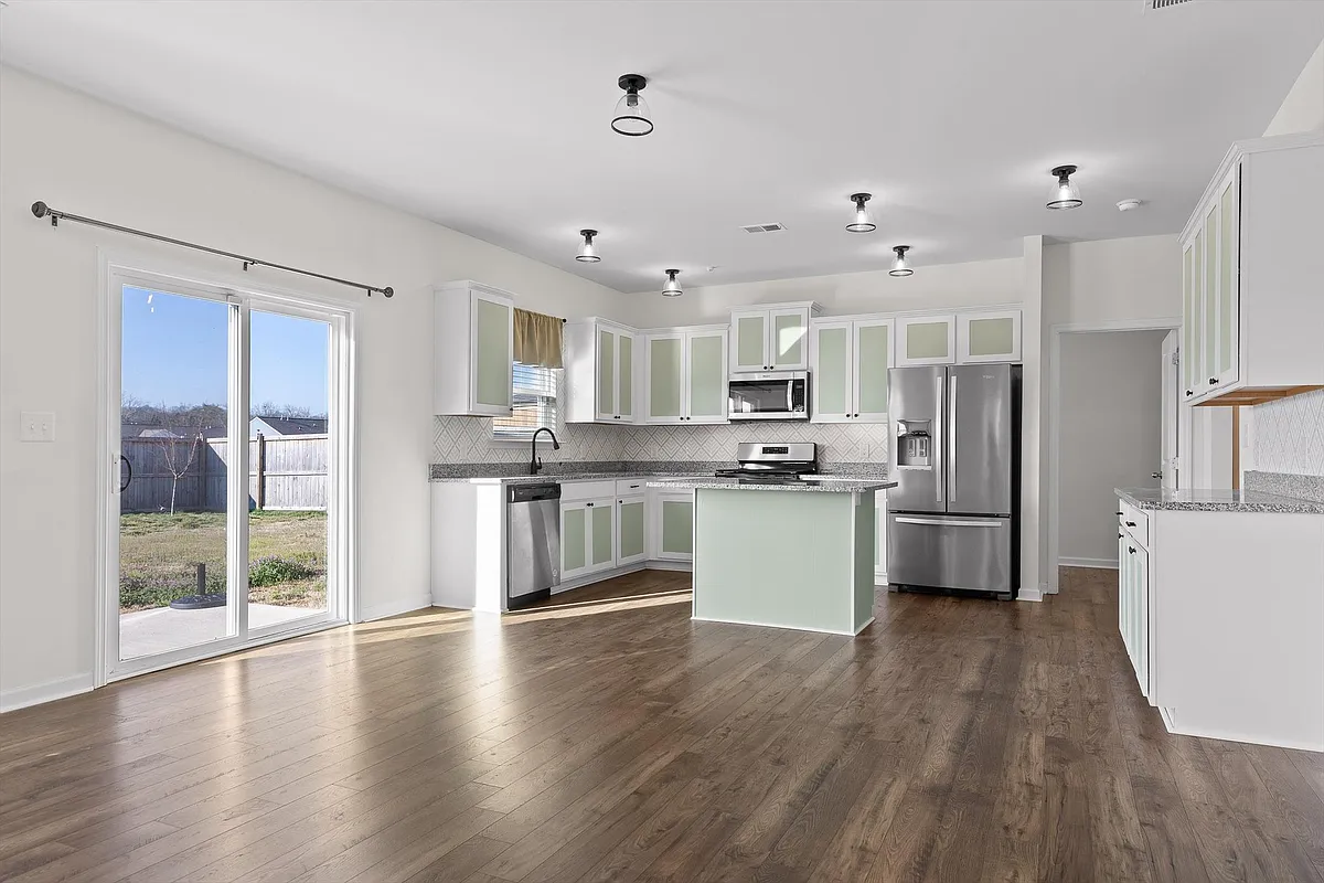 Building Photo - 8558 Briar Rose Pl