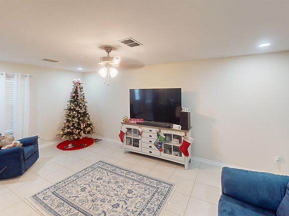 3rd image of 3620 Jorge Sosa Dr