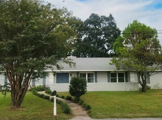 405 Poinciana Dr, Gulf Breeze, FL 32561
