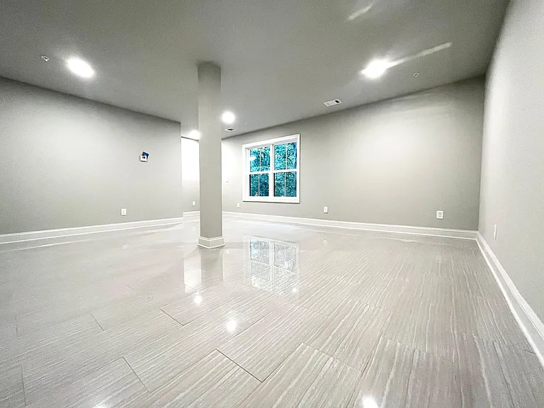 8035 Linfield Way #11 — Photo 21