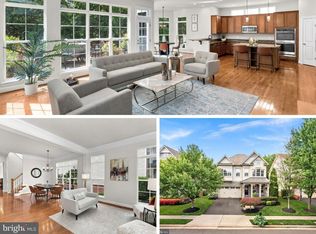 42755 Chatelain Cir, Ashburn, VA 20148