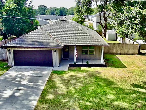 3rd image of 163 Beland Rd
