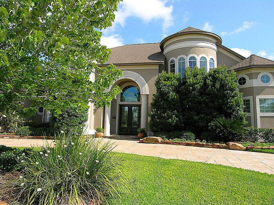 1st image of 13903 Winding Springs Dr