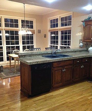 Kitchen/Island