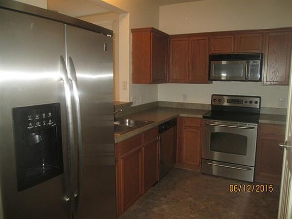 3rd image of 10501 Traymore Dr