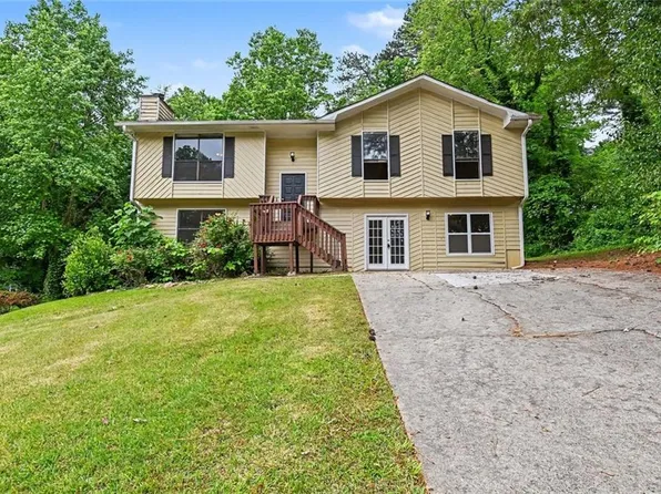 4961 Ridgeside Ct NW, Acworth, GA 30102