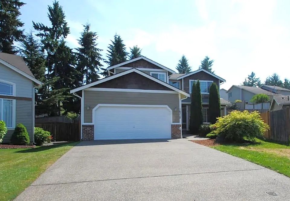 1st image of 16313 88th Ave E