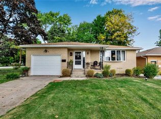 4 Brian Ln, West Seneca, NY 14224