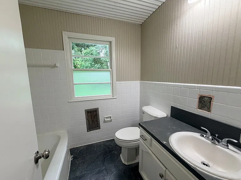 621 Greenhill Dr — Photo 13