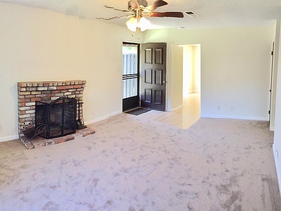 3rd image of 3423 Willis Dr