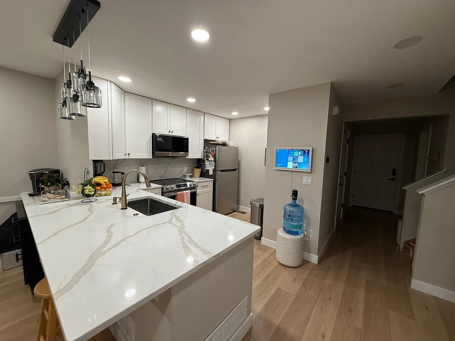 4 bed, 1724 sqft, $2,900 — Photo 4