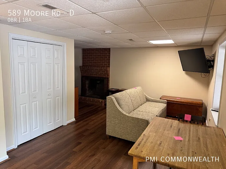 589 Moore Rd #D — Photo 6