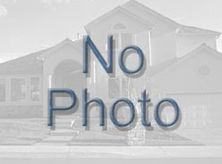 208 N Stotlar St, Benton, IL 62812