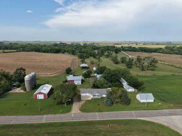 2553 Garfield Ave, Doon, IA 51235