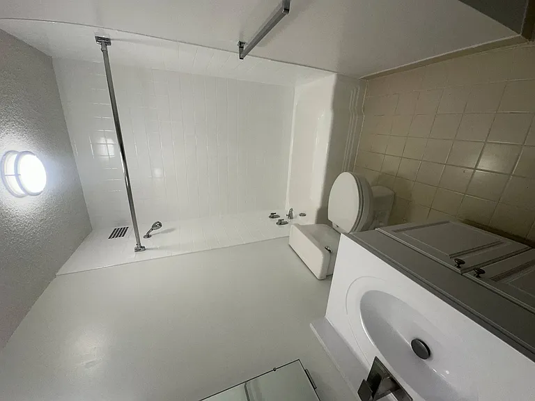 Calvert House Apartments — Photo 53