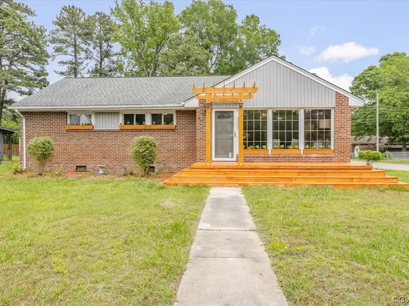 2247 Van Dorn St, Petersburg, VA 23805