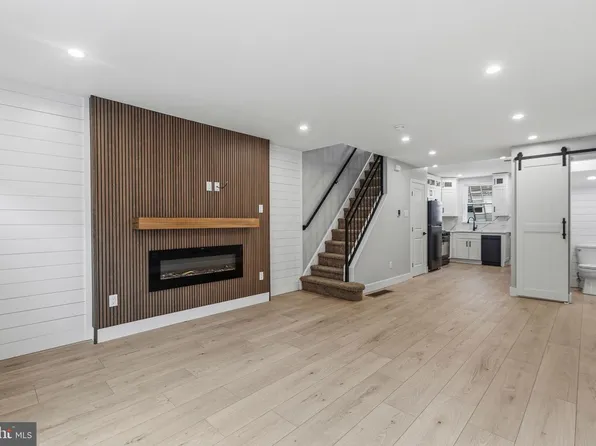 2224 S Opal St, Philadelphia, PA 19145