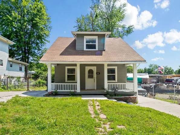 10105 E 11th St S, Independence, MO 64053