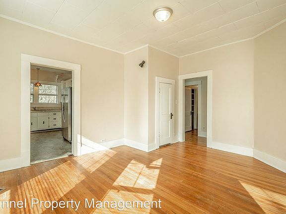 3rd image of 203 W Euclid Ave Unit A