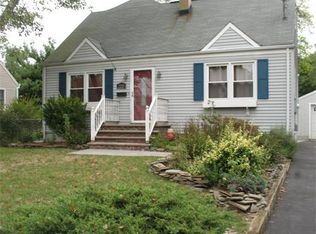 2215 2nd Pl, South Plainfield, NJ 07080