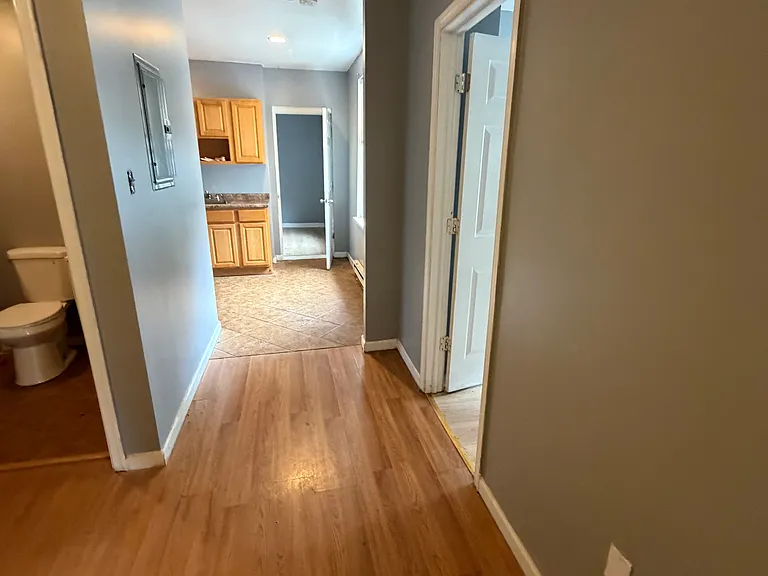 3501 N 22nd St #1-R — Photo 3