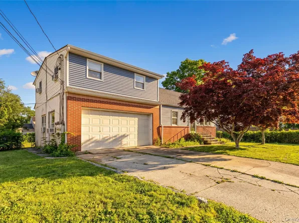 155 27th Street, Copiague, NY 11726