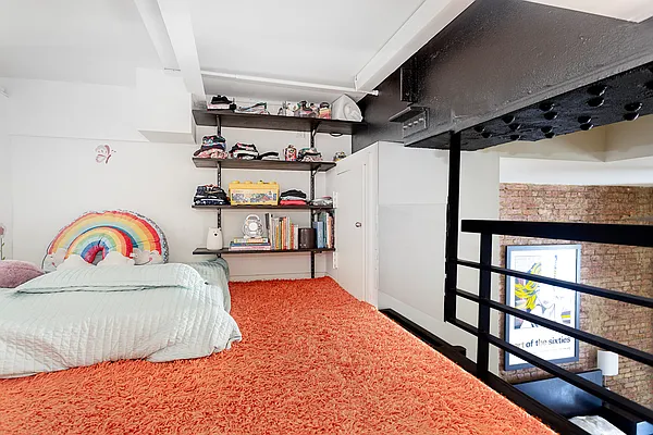 Sold by Compass | media 7