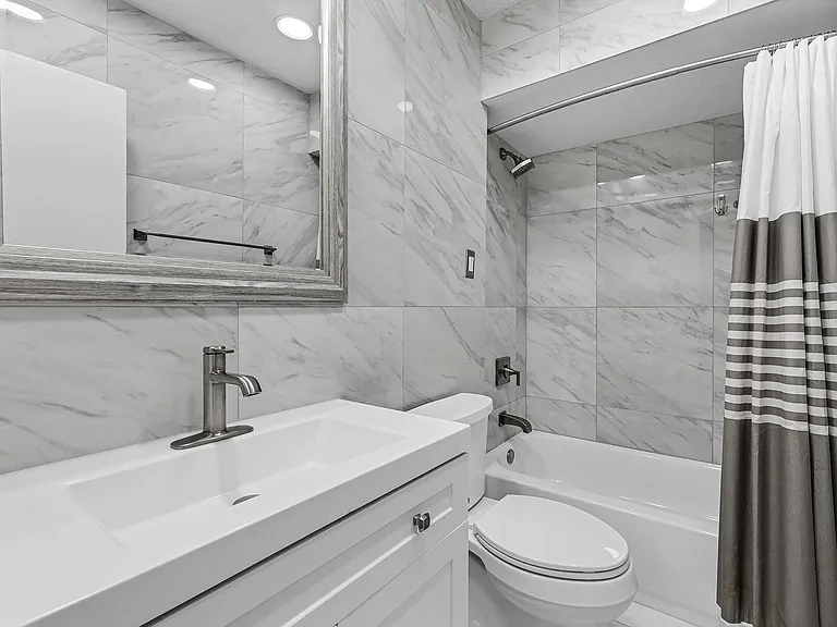 2601 Bellefontaine St #B318 — Photo 7