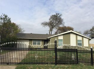 535 Southport Dr, Dallas, TX 75232