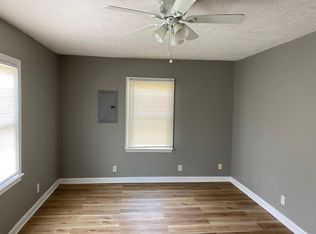2511 Dixie Hwy APT 1, Shively, KY 40216