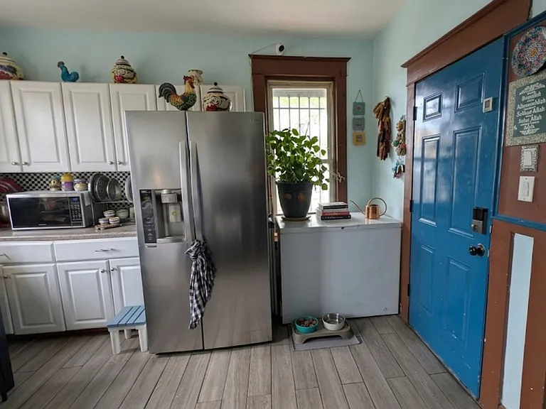 166 Morton Ave #3 — Photo 21