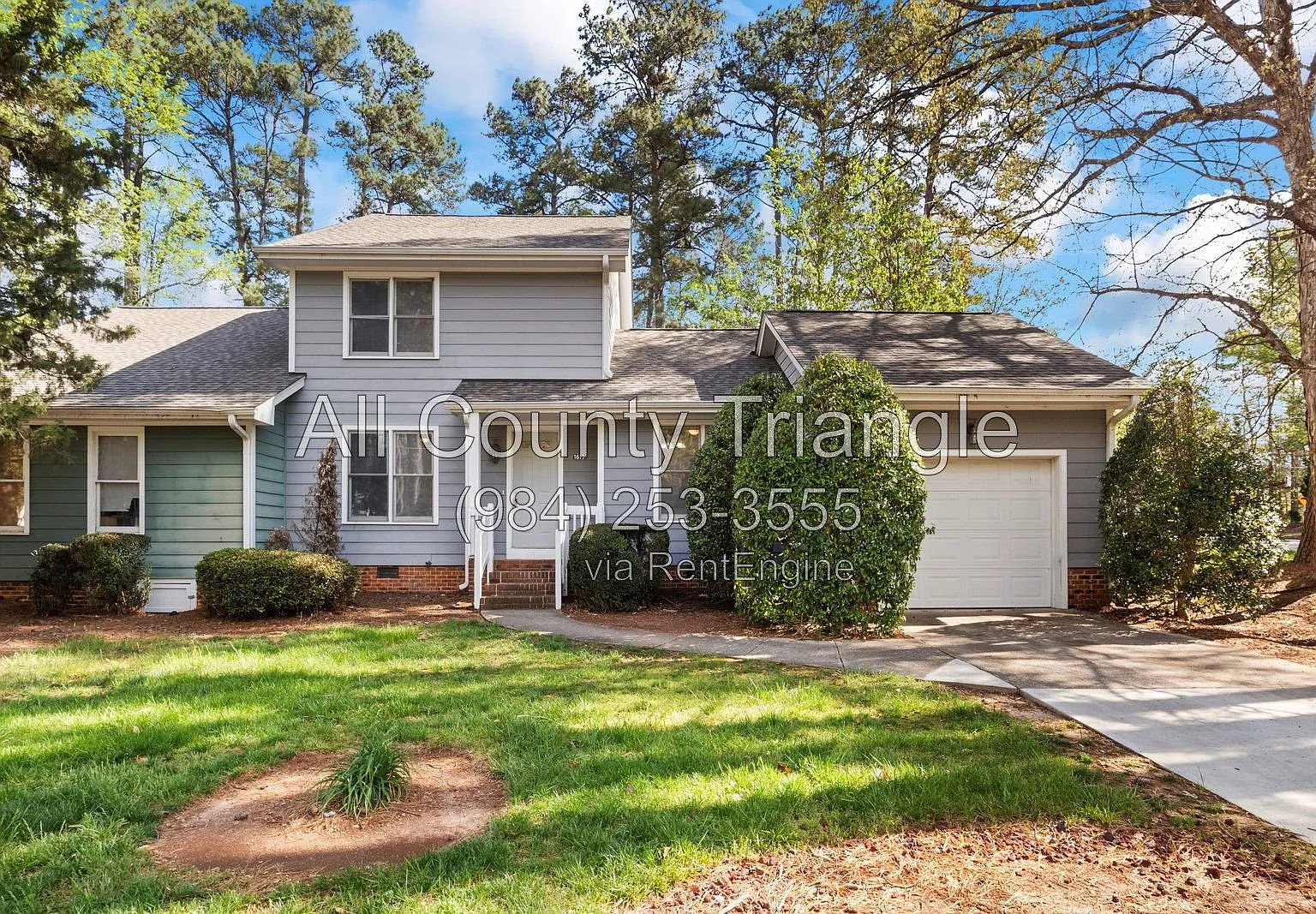 3 bed, 3.0 bath, 1748 sqft, $1,995 — Photo 2