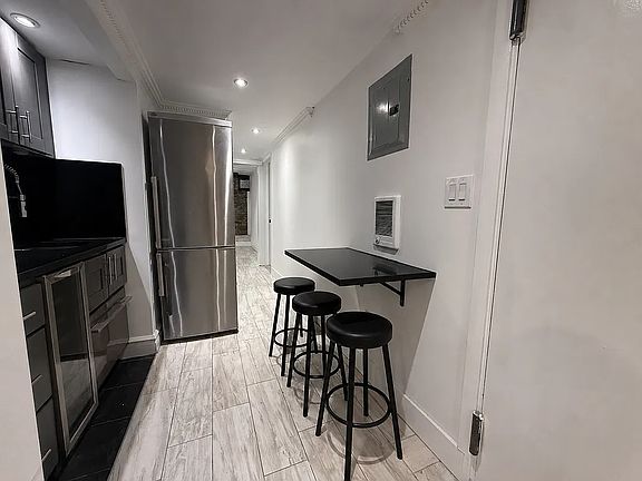 3rd image of 345 W 53rd St #Ra