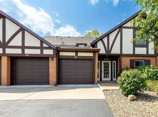 4150 E 60th St APT 801, Davenport, IA 52807