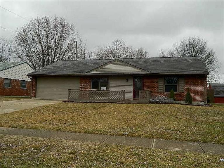1st image of 90 N Hillcrest Dr