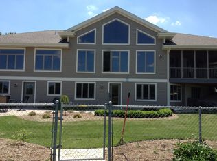 404 Sunset Ct, Marshall, WI 53559