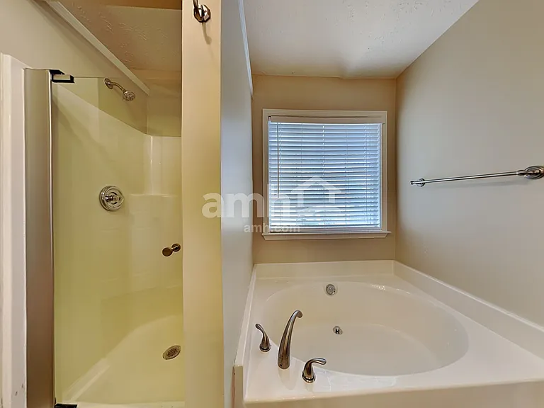 3840 Kirkwood Run NW — Photo 12
